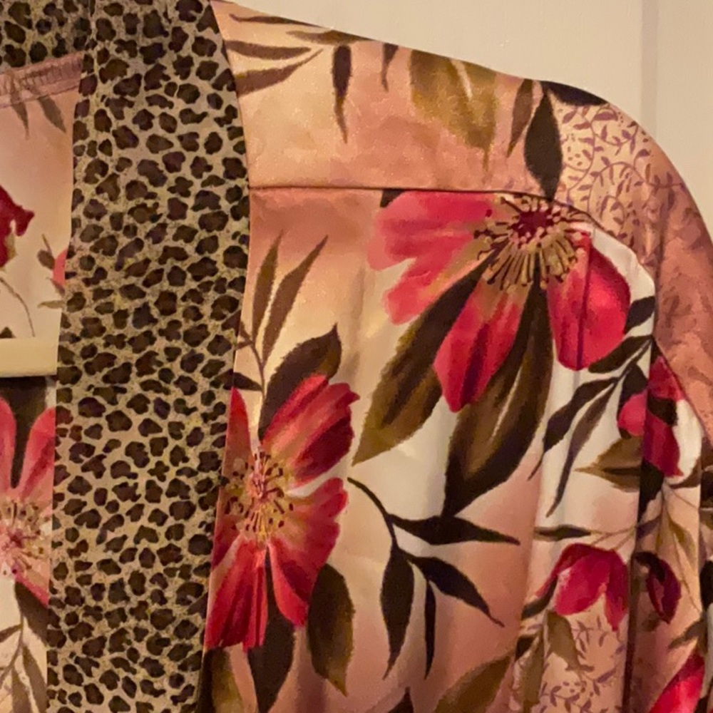 True Beauty by Emme Floral Leopard Robe NWT - Picture 4 of 9